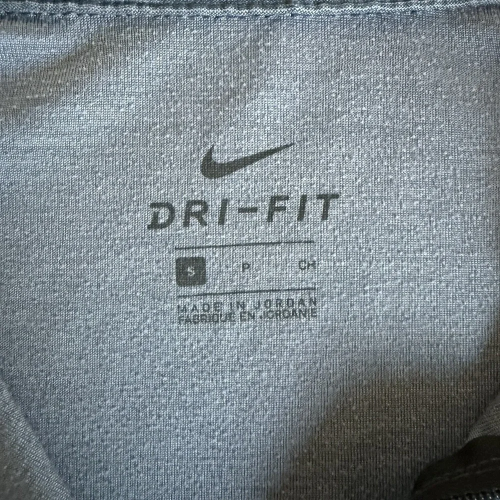 Nike Women's Small Grey‎ 1/4 Quarter Zip Dri Fit Pullover Active Work Out